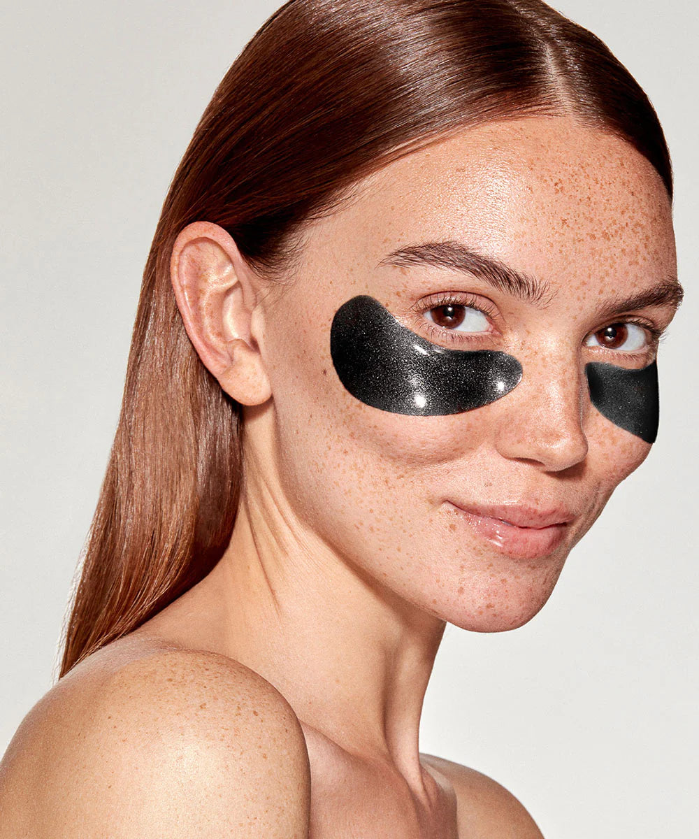 111Skin Celestial Black Diamond Eye Mask User