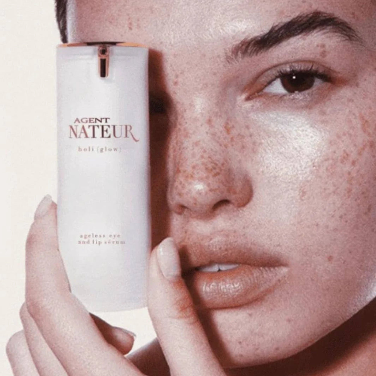 Agent Nateur Holi Glow Ageless Eye and Lip Serum Lifestyle Model Image