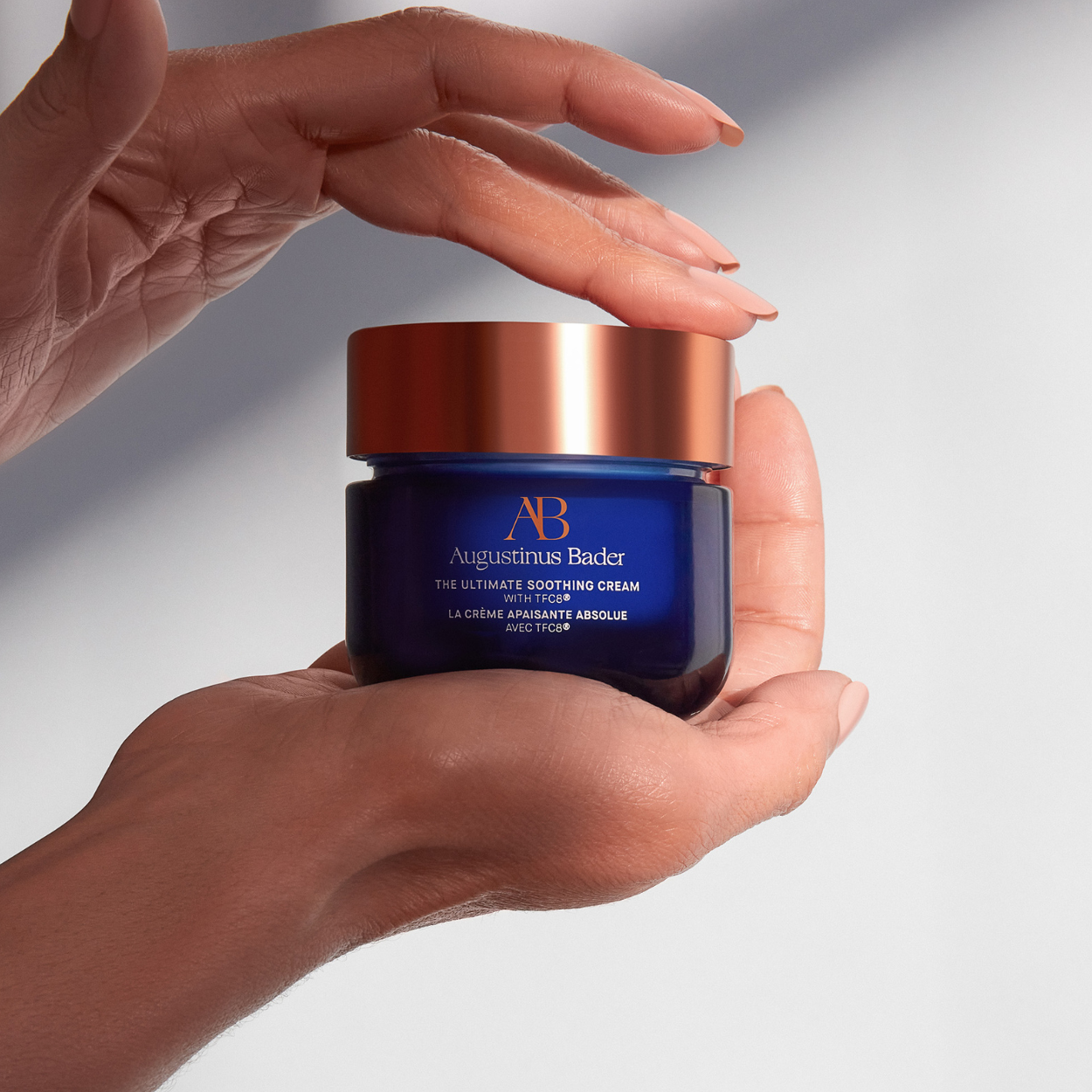 Augustinus_Bader_The_Ultimate_Soothing_Cream_Lifestyle