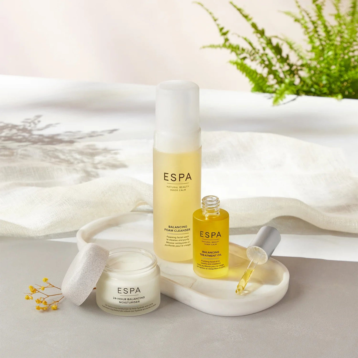 Balancing Foam Cleanser Image 3