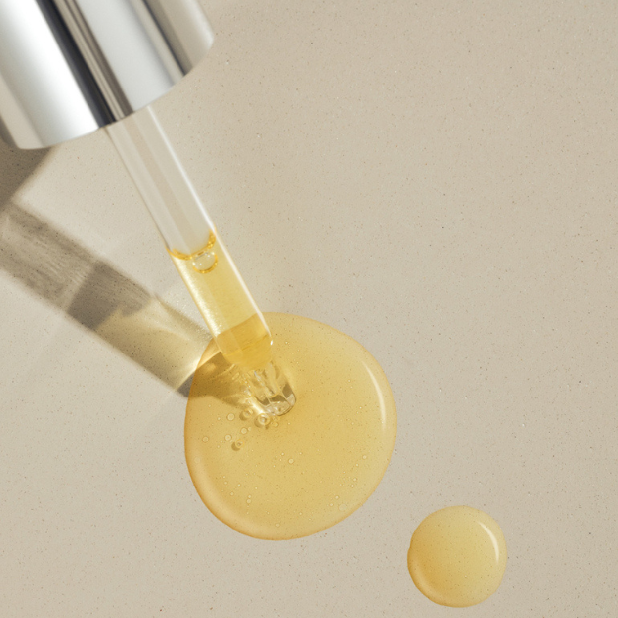 C+C Vitamin 20% Antiox Solution Texture Image 1