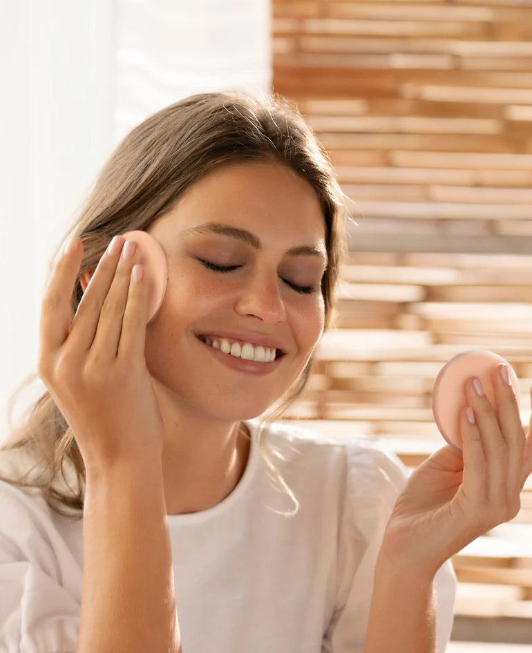 C+C Vitamin Micellar Cleansing Water Model Image