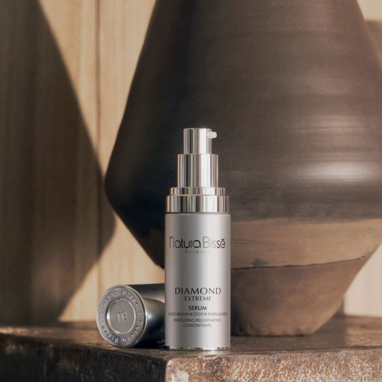 Diamond Extreme Serum Lifestyle Image 1