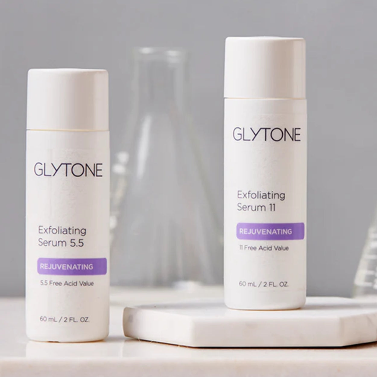 Exfoliating Serum Lifestyle Image