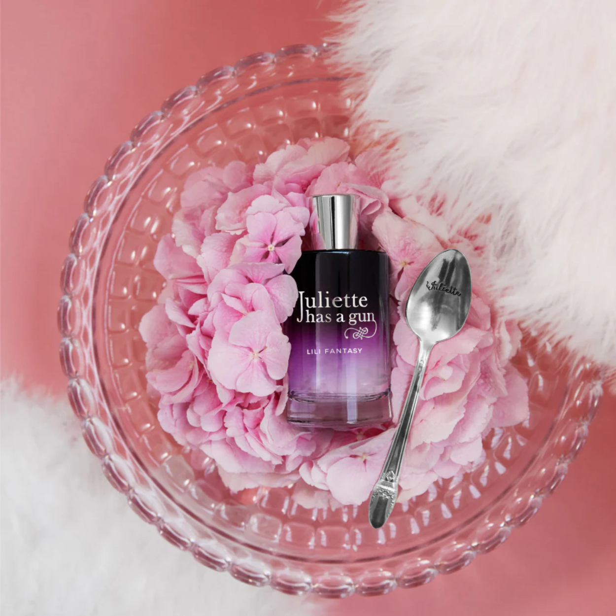 Lili_Fantasy_lifestyle image 1