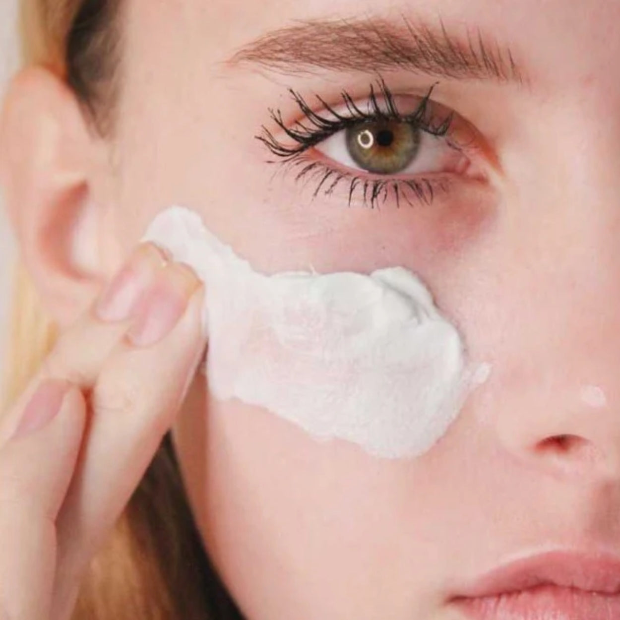 Microdermabrasion Scrub Model Image