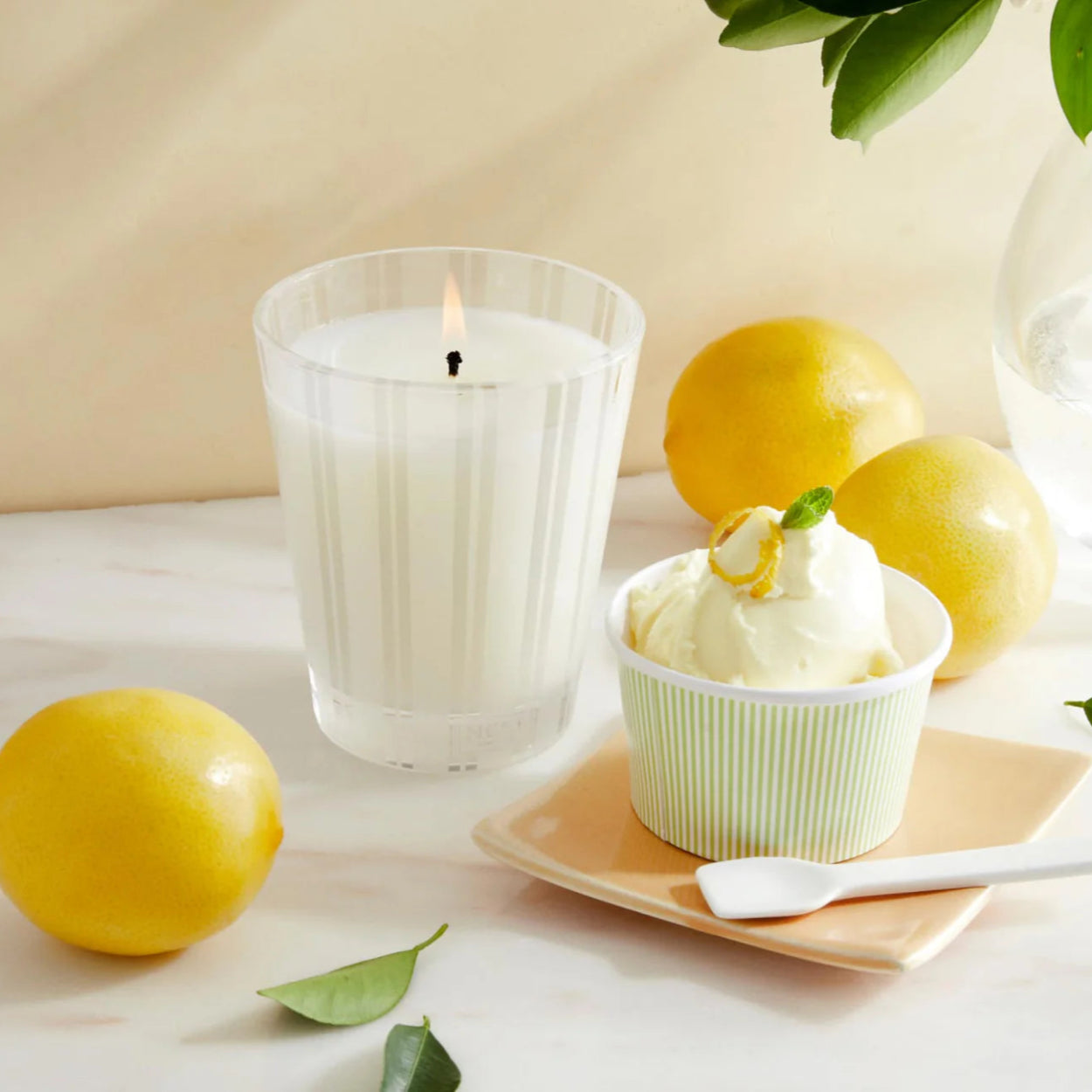 NestNewYorkAmalfiLemon_Mint-ClassicCandle_3