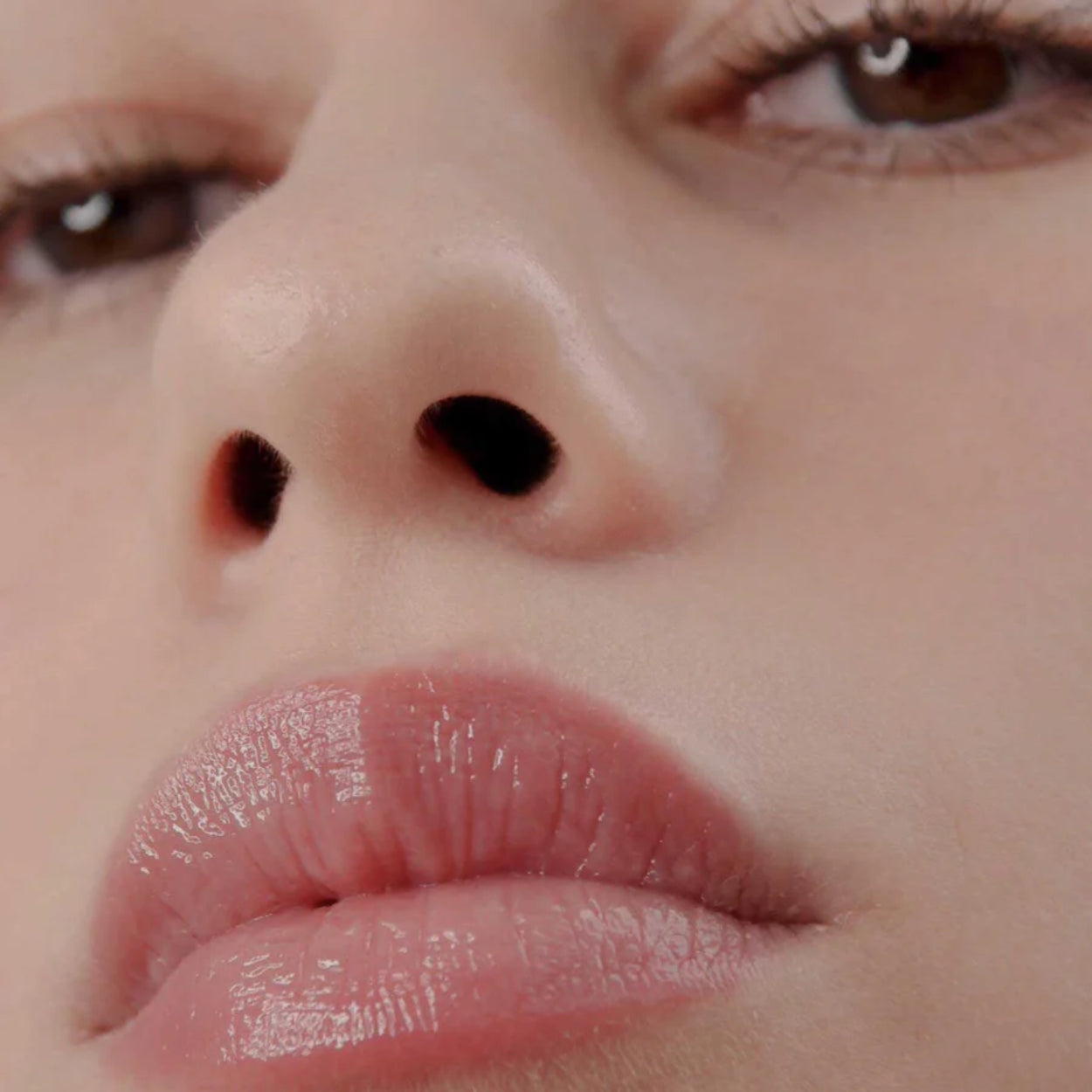 Platinum Lip Plump model Image 2