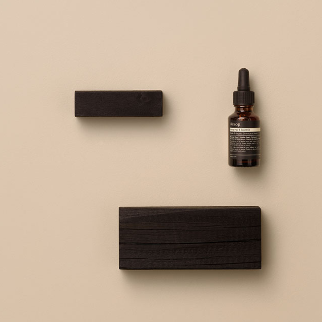 Aesop Shine Hair & Beard Oil Lifestyle 1