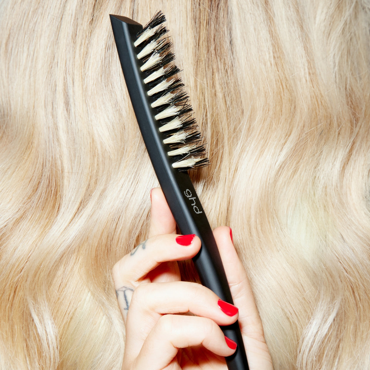 Narrow Dressing Brush