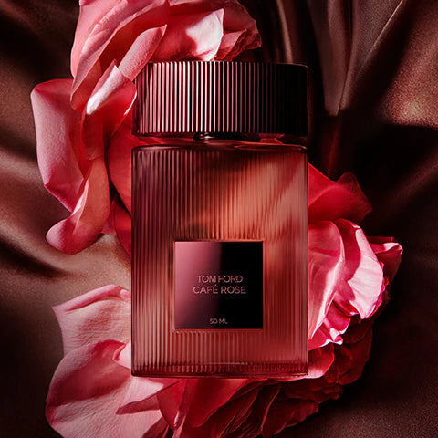 Café Rose Eau de Parfum Lifestyle Image 1