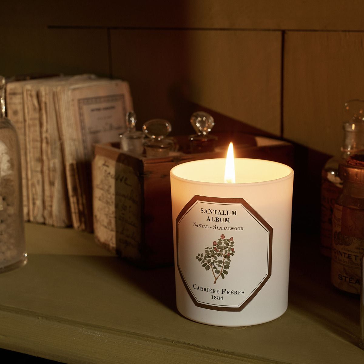 Carriere Freres Sandalwood Candle Lifestyle 1