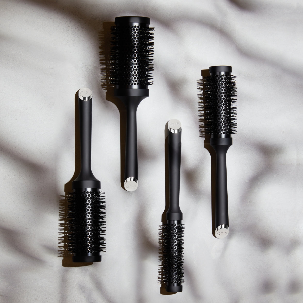 Ceramic Vented Round Brush Lifestyle Image 7