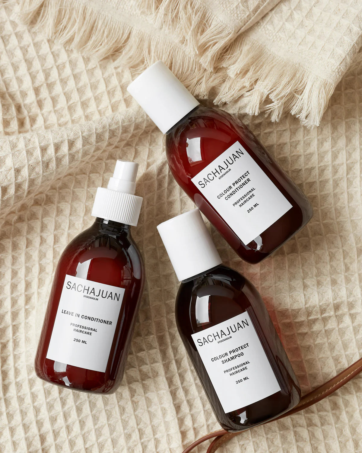 Color Protect Shampoo Lifestyle Image