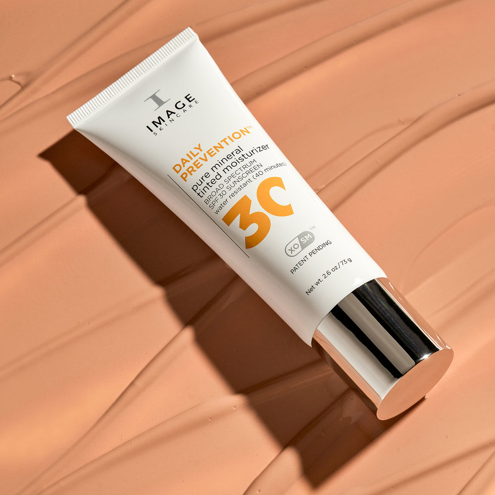 DAILY PREVENTION Pure Mineral Tinted Moisturizer SPF 30