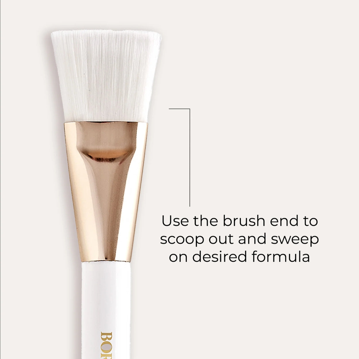 Deluxe Mask Applicator lifestyle Image