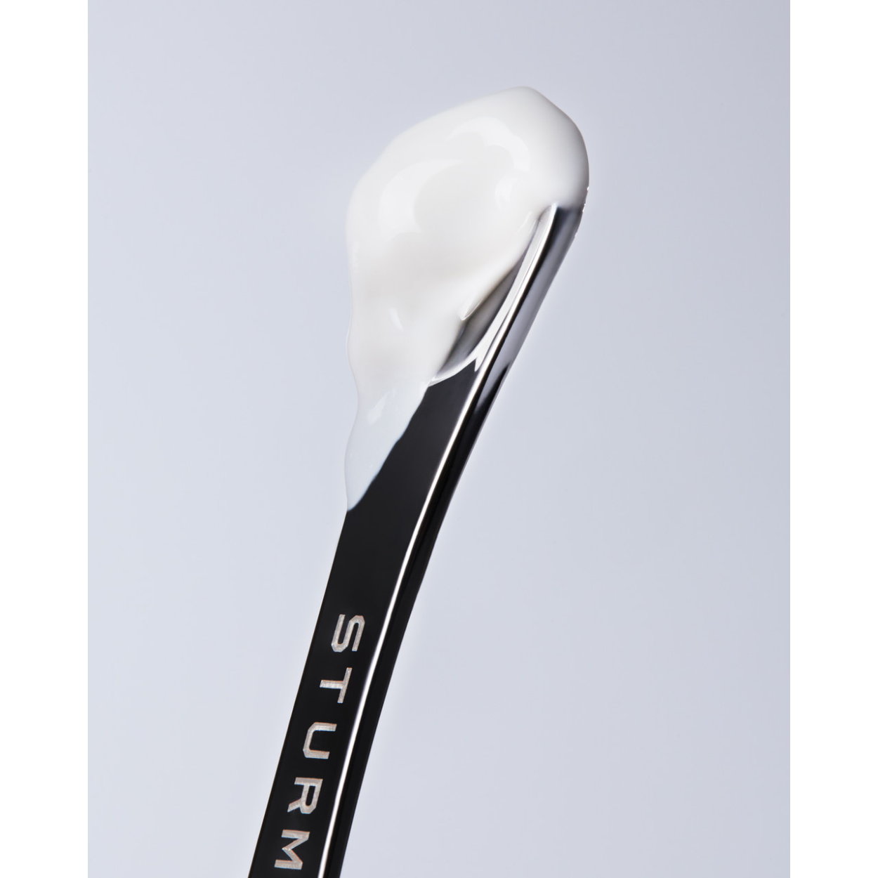 Dr. Barbara Sturm's hydrating EYE CREAM 