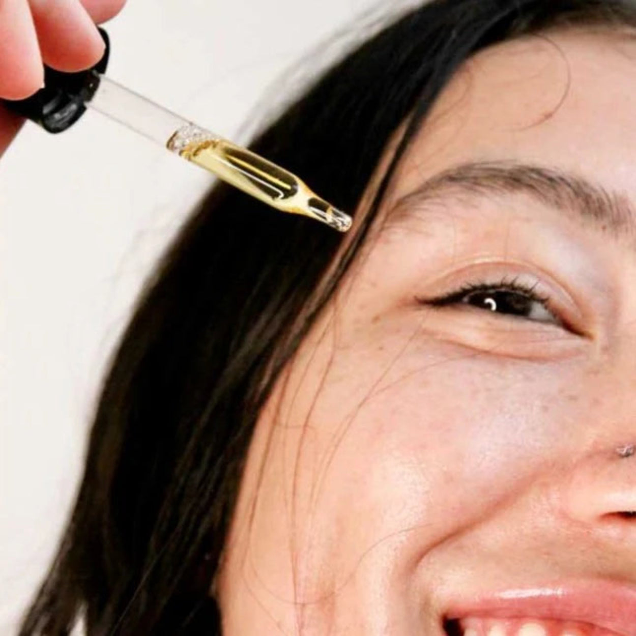 Dr. Lara Devgan Vitamin C+B+E Ferulic Serum Lifestyle