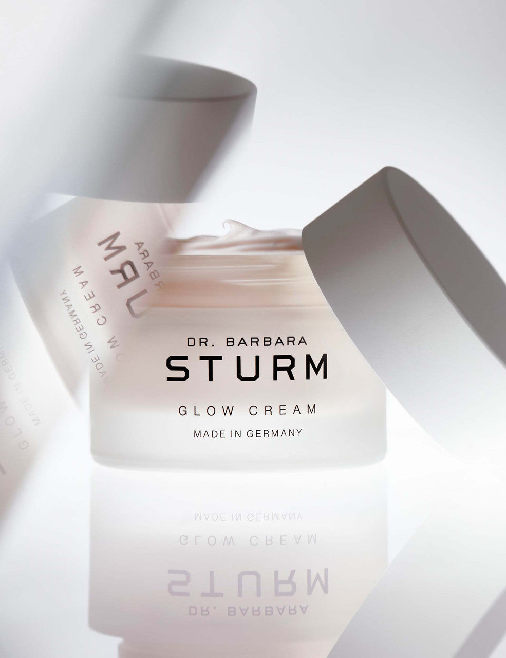 Glow Cream Lifestyle Image