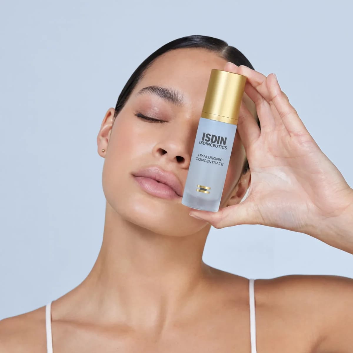 Hyaluronic Concentrate Lifestyle Image