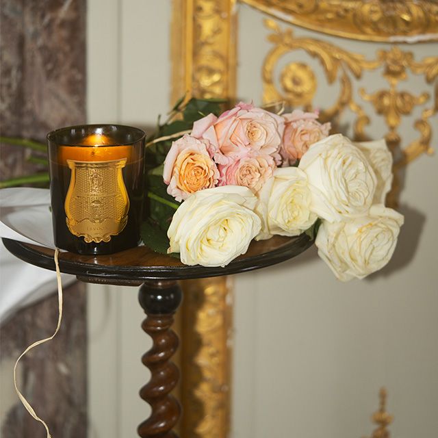 Josephine Classic Lifestyle Image 1