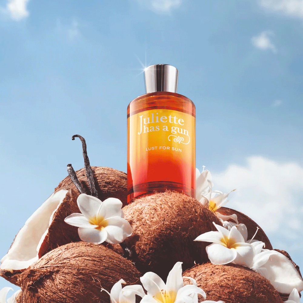 Juliette Has A Gun Lust For Sun Lifestyle Image