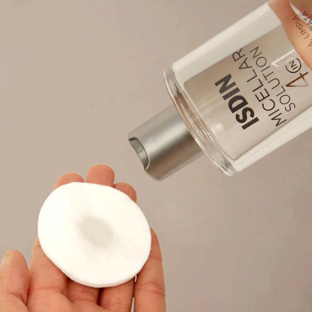 Micellar Solution Infographic Lifestyle Image 1