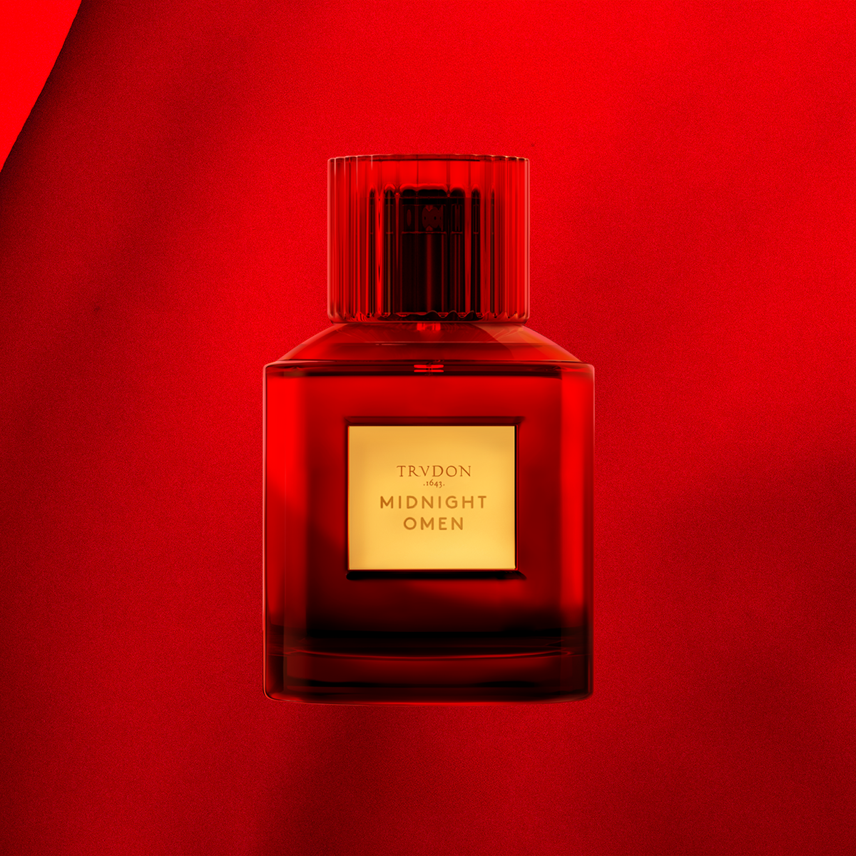 Midnight Omen Parfum 3.4 oz Lifestyle Image 