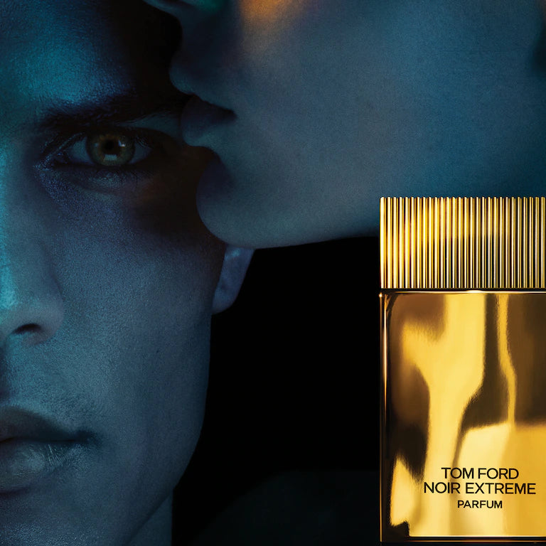 Noir Extreme Parfum lifestyle Image 1
