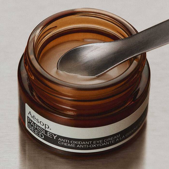 Parsley Seed Anti-Oxidant Eye Cream Lifestyle Image 