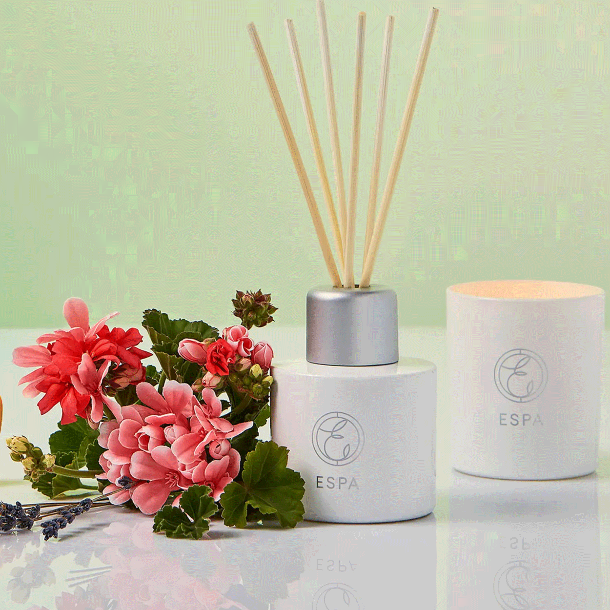 Restorative Candle Image 1