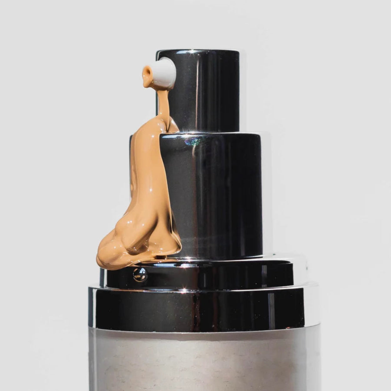 SPF 44 BB Cream Lifestyle Image 