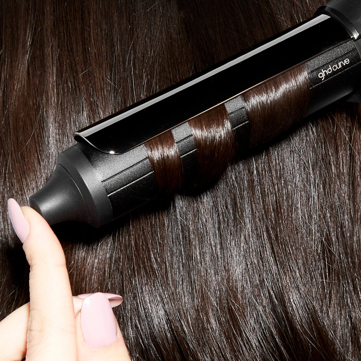 Soft Curl Curling Iron Lifestyle Image 3