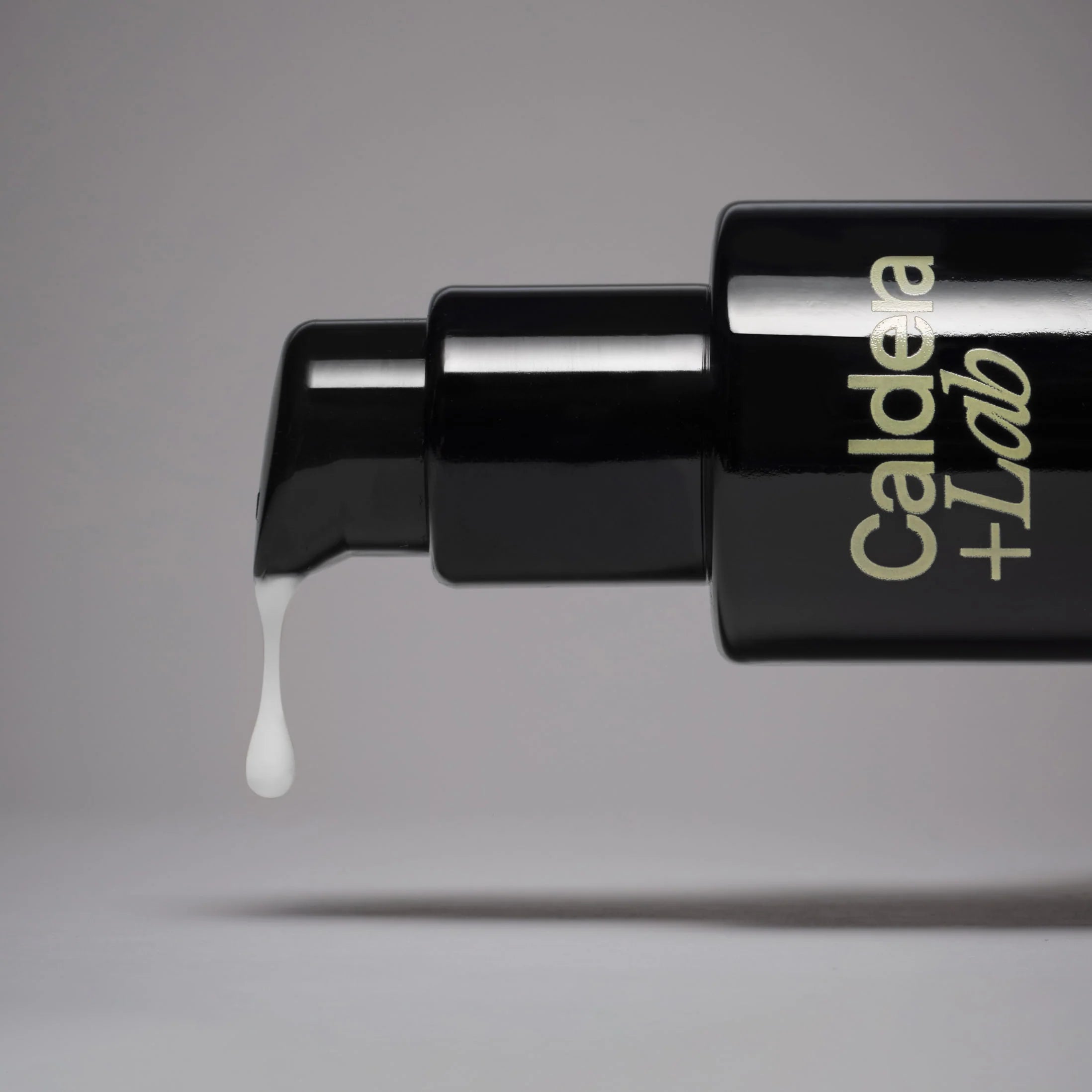 The Great Anti-Aging Lightweight Serum lifestlyle Image