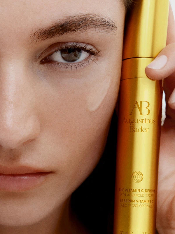 The Vitamin C Serum Model Image 2